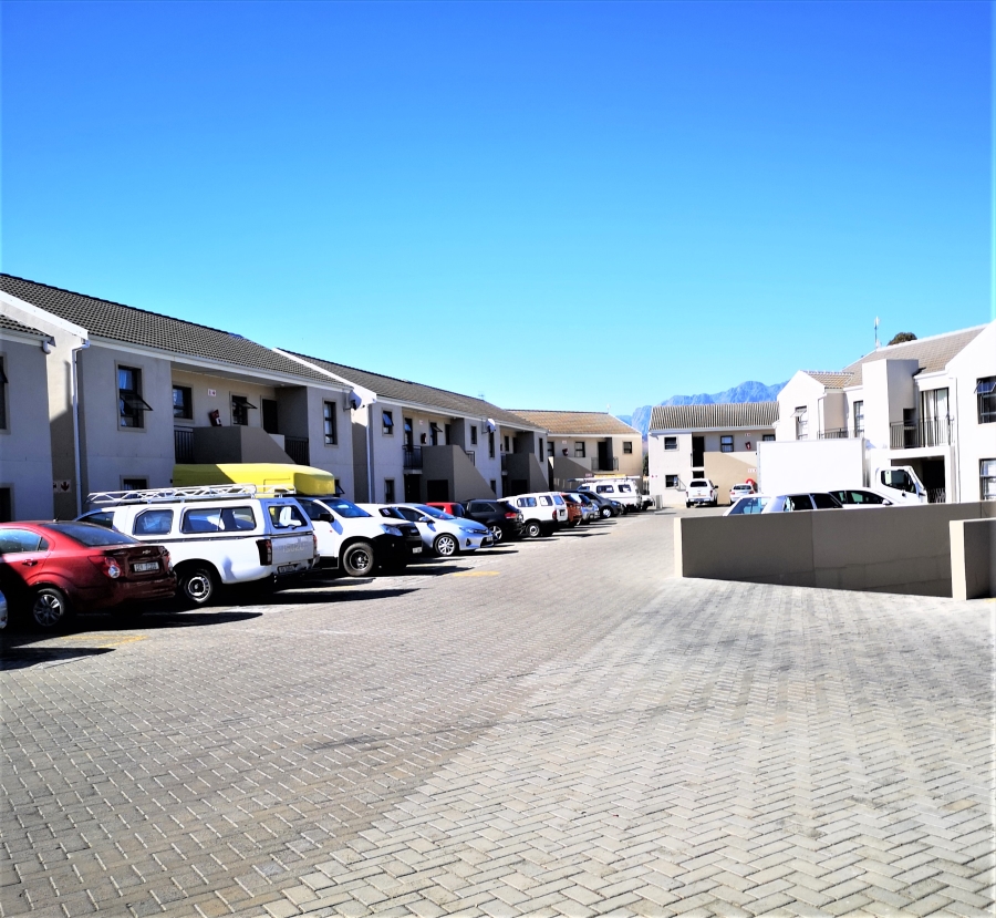 2 Bedroom Property for Sale in Fairview Golf Estate Western Cape